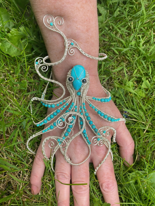 Hand Wired Octopus Bracelet by UKGemstoned Available here : Etsy