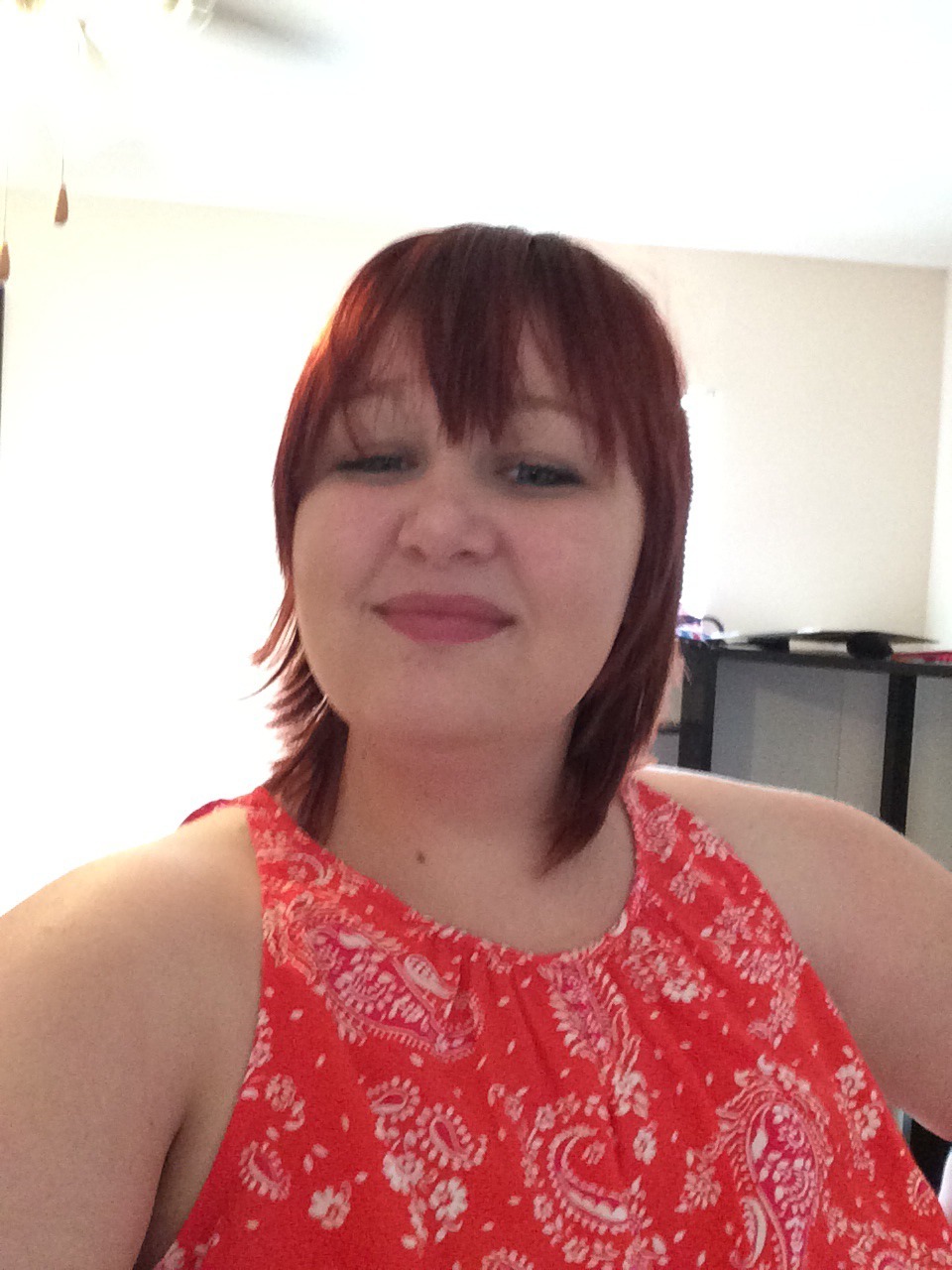 scarletslutmolly:  I like the way my hair looks today.