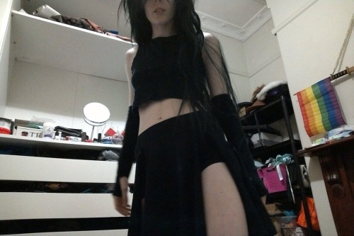 m3rryg4m:Wip pic of my envy cosplay. One homunculi down one to go.