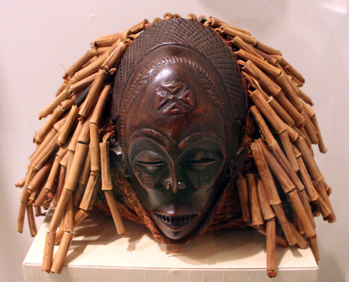 Mwana pwo mask of the Tchokwe people, Angola.  Artist unknown; 20th century.  Now in the Museu Afro 