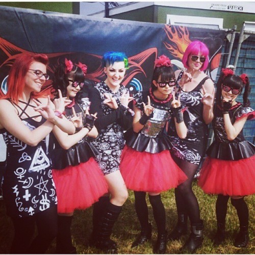 Check out the lovely Lounge Kittens rocking out with KC faves BabyMetal at this years download festi