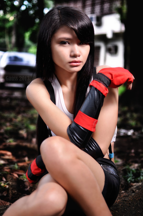 iriscosplay:  Tifa Lockhart by kamuiatmyrealm Check out http://iriscosplay.tumblr.com