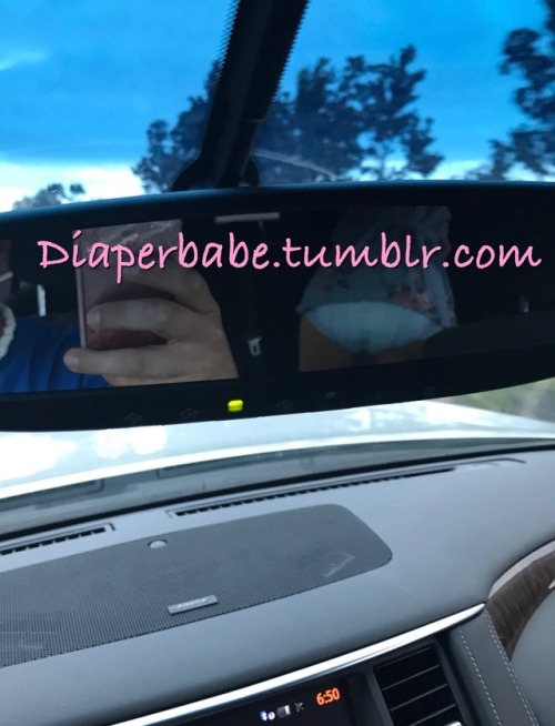 diaperbabe:Sometimes changing in the backseat porn pictures