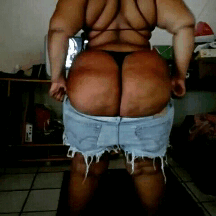 iwantpoundcakez:  Damn son 😩 sumbody mama need to give up and put on that sundress