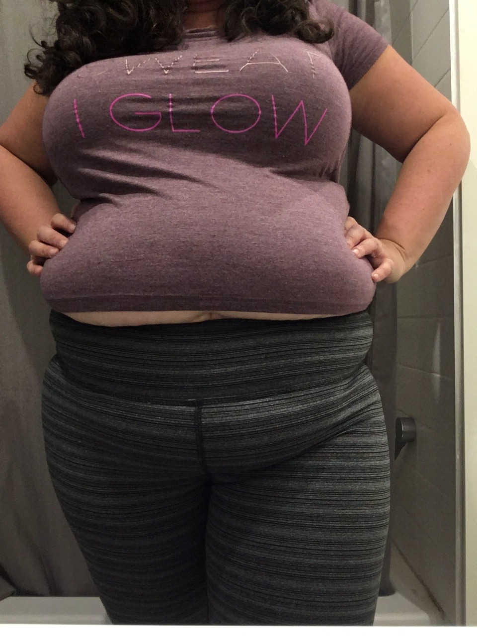 f-b-a-l:  kyl1kk1:  As requested - my belly in a size L shirt. Definitely heard some