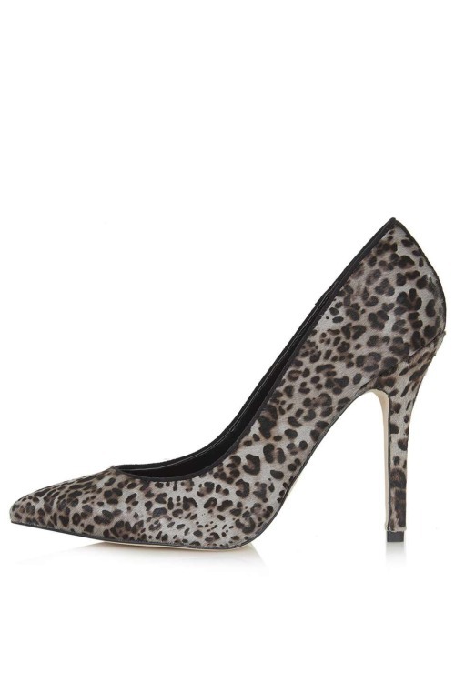 High Heels Blog GWENDA2 Leopard Court Shoes via Tumblr