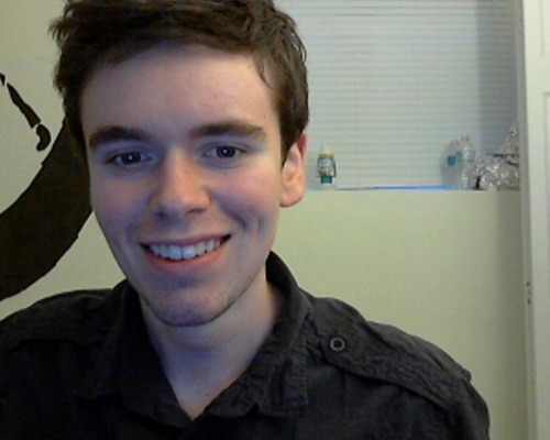 hotboyproblems:  tyleroakley:  troyesivan:  fartgallery:  So you can search google