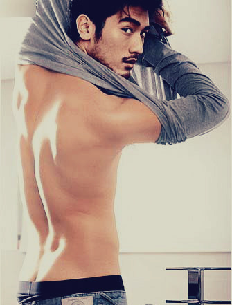 ayogukkie:  alwaysdotherightthing:  claudiagray:  A little Godfrey Gao brightens