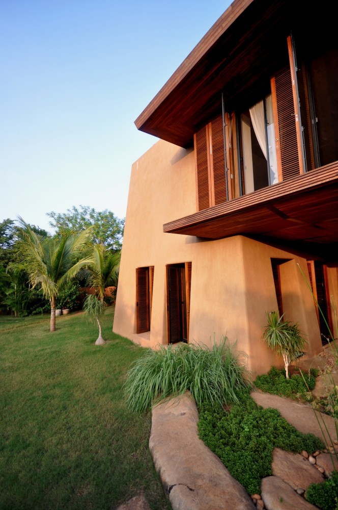 fuckyeahawesomehouses:Tropical Retreat in Southern India