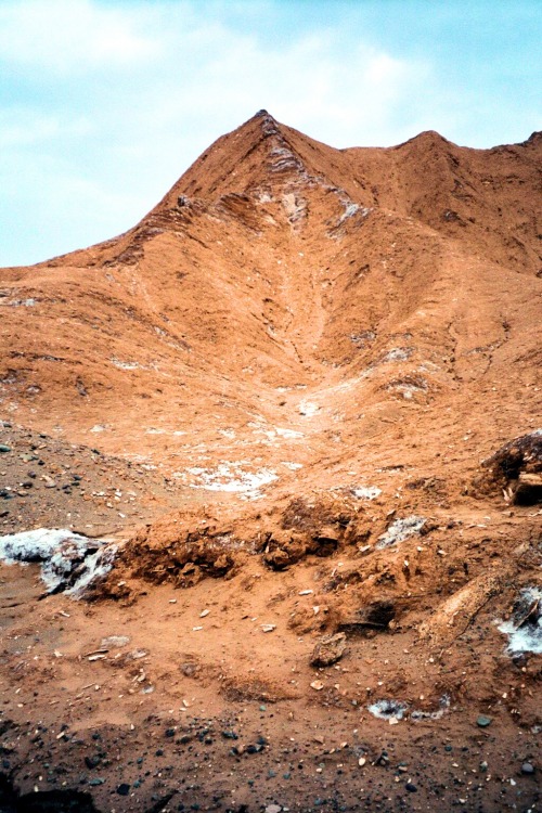 Valle de la Luna, cerca de San Pedro de Atacama, Chile, 2000.Aptly named, for the wind eroded, unveg