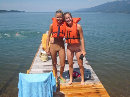 http://activegirls.tumblr.com/post/107533502593