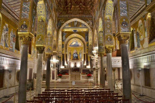 mattsutton13:Interior of the Capella Palatina, commissioned by Roger II of Sicily in 1132, following