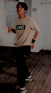 Its Like Theyre Dancing Together