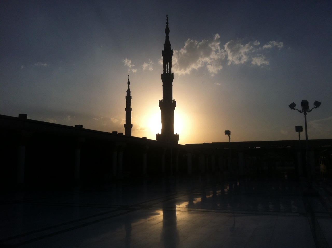  Al-Masjid an-Nabawi, Medina, Saudi Arabia 