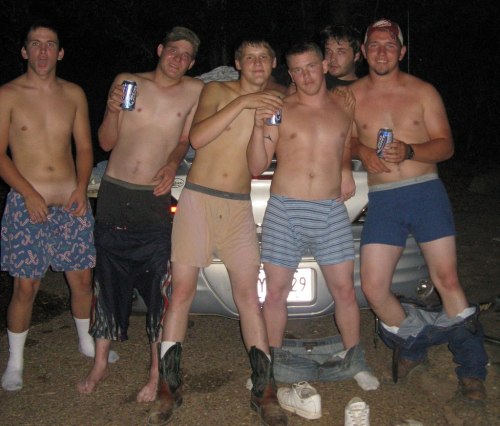 pigshouse:  Getting ready for Saturday drinks with your buds ?