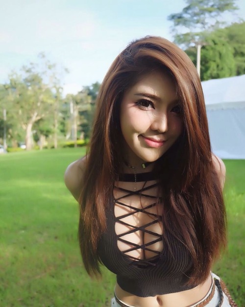 Follow to see more pics of Cute &amp; Sexy Thai Girls/Model at cute-thai-girls.tumblr.com