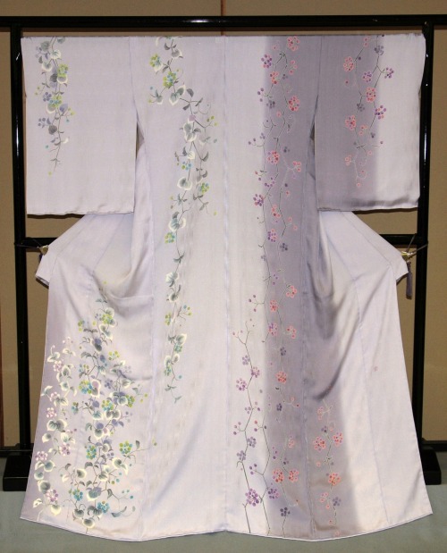 The 43rd Traditional Kaga-Yuzen Craft ExhibitionVisiting kimono “Ki meguru” by Yumiko Se