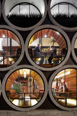 vivianhejie:  cjwho:  The Prahran Hotel,