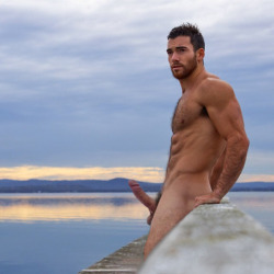 hungdownunder:  For more hot guys, follow me at:http://hungdownunder.tumblr.com/  Good photoshop of Andrew Papadopoulos