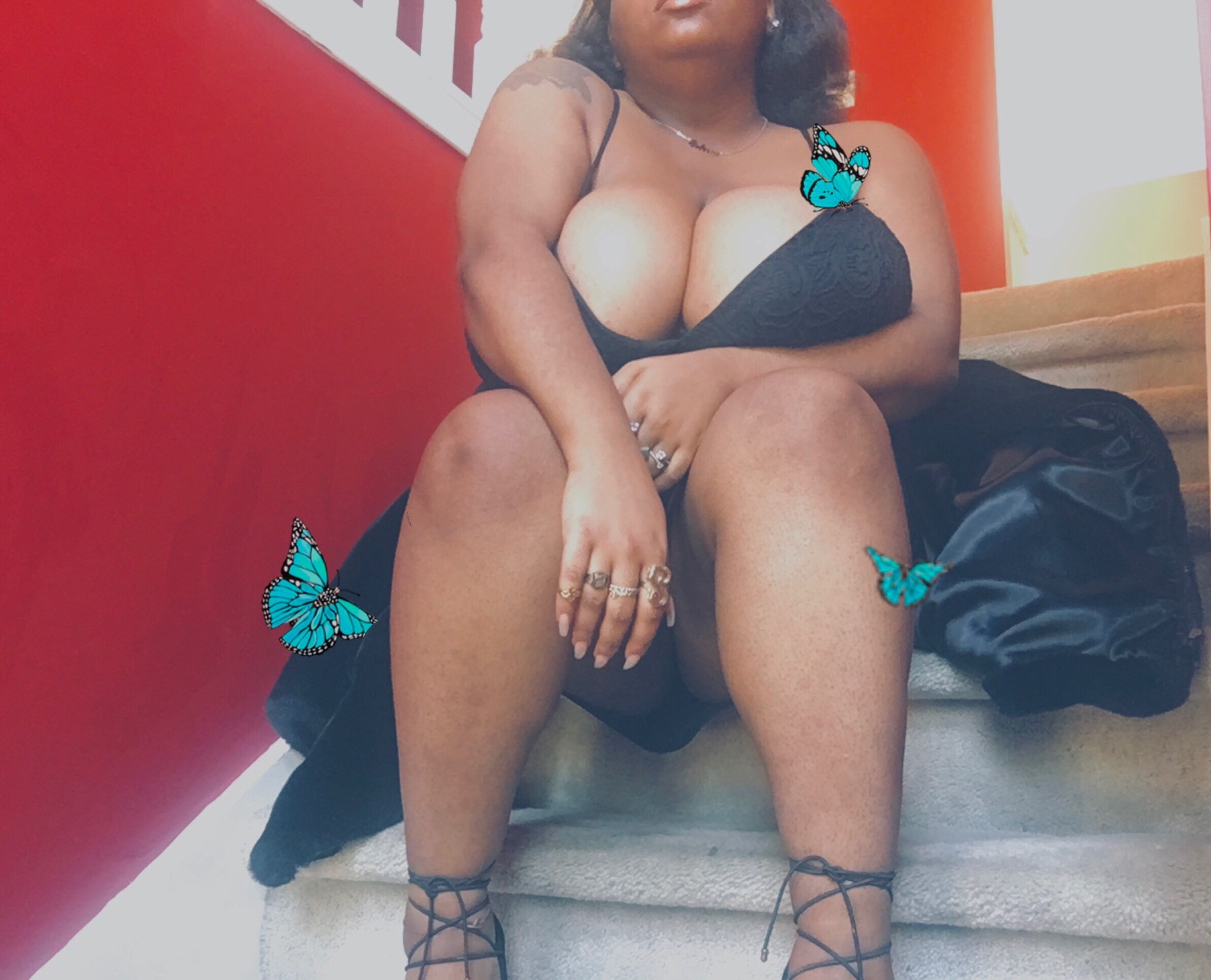 melaninisntcheap:a recap, pt. 2 🥴❤️ Oh my her lips