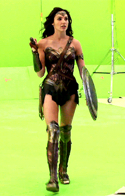 dcmultiverse:  Gal Gadot behind the scenes