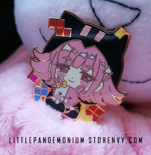 Shop updated! New merchan available for preorder until 27th January! As well as the new Nanami pins 