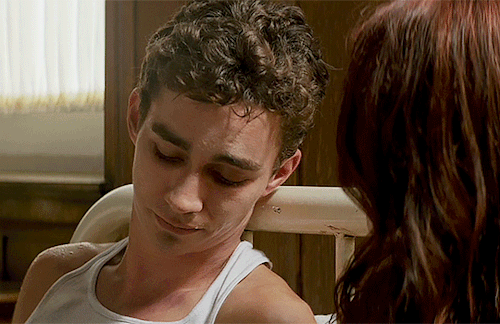 The Mortal Instruments: City Of Bones (2013)
