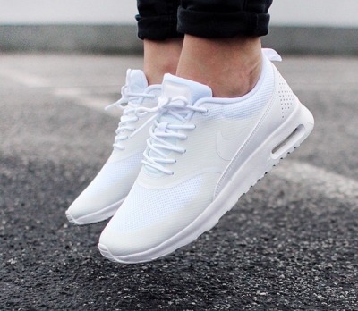 nike thea white