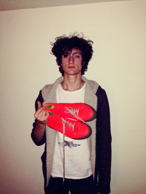 george-barnett:  new shoos  My platonic love #2 &lt;3.
