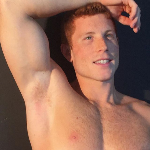brcrazyforginger: gingerpeachy1: Mike Del Moro  Wow  