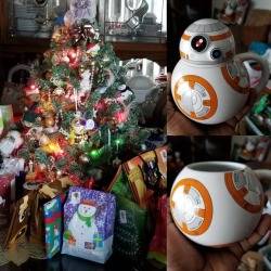 This BB-8 ceramic mug is super adorable!