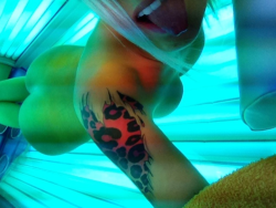 greatestassesever:  Tanning Bed Tattooed Blonde Booty