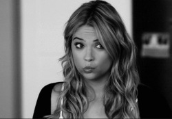 thetrojansinmyhead:  Emotionally prepared for Wold War A level: hanna marin.