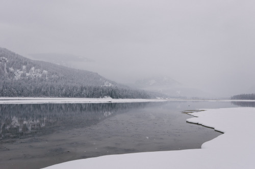 secretcities:  I walked out one cold winter morning. 