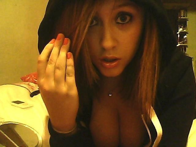 weaselsweetcorn:  super hotties heading wild: http://tinyurl.com/oR2q7mjsE2HRiPQ