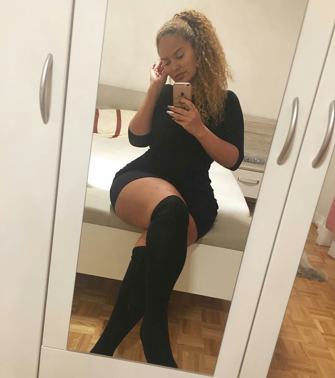 bruh-in-law:Pamela Alexandra