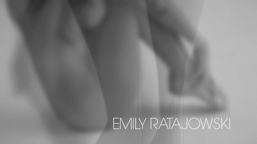 nude–celebrities:Emily Ratajkowski Nude