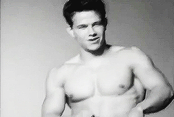 bussykween:  Calvin Klein’s with Kate Moss &amp; Mark Wahlberg
