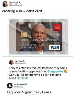 welele:  humoristics:Terry Crews to the rescue! credit Terry Crews dando permiso expreso a una fan para hacerse una tarjeta con su cara