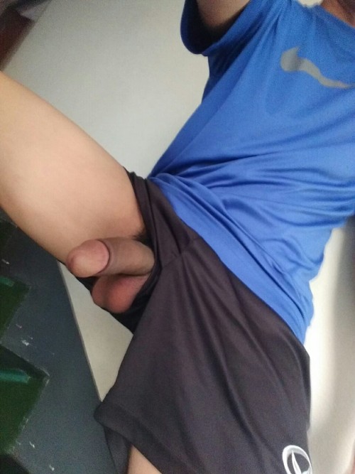 canthodam: boythoitrangvn: axtom:MeThat ko hehe Cu đẹp dữ zậy