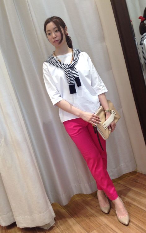 remarin2011:  ToeCleavage んーんカワイー♡ まりんさんだってこのひとがかわいーと思うよーなかんせーはもってるんだぞー てかマリンさんのことを長くふぉろーしてるひとたちは「またあいつのびょーきがはじまったよ」ってなるんだろーねｗ
