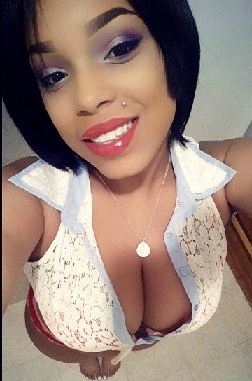 thickazzgurlz:  Thickazzgurlz Dominicana   Krizia