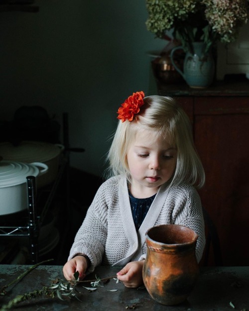 oldfarmhouse: Family www.instagram.com/adailysomething