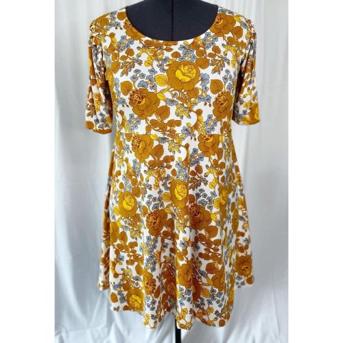 The Honey Floral dress, one of the new pieces I posted up in the shop today! This plus the multicolo