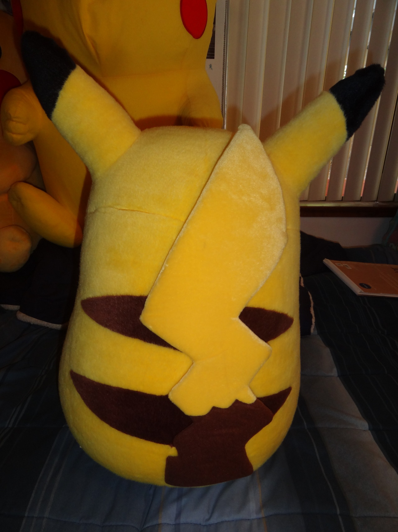 pacificpikachu:  This plush is the AG TOMY Super Oversized (Chou Tokudai) Pikachu!