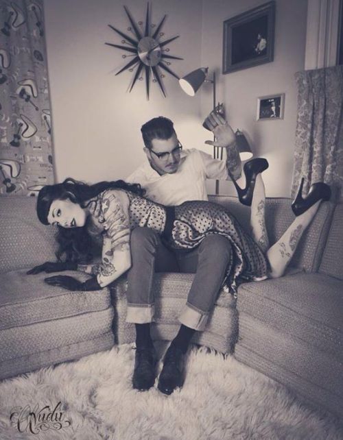 b3ar3vans: mmm how i miss my girlfriend One of the best “faux-vintage” spanking photos