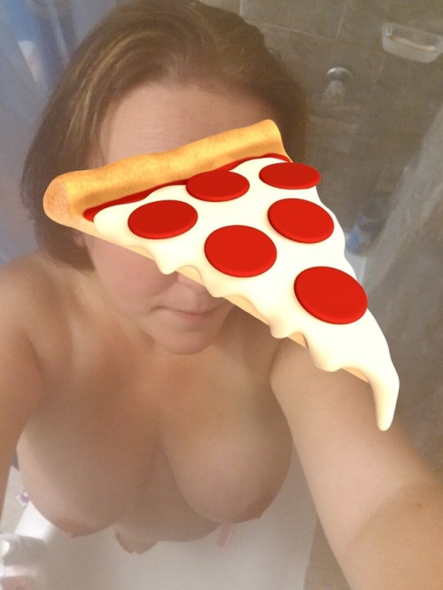 lickpussy01: heythere31: hellopizzaboy: hellopizzaboy: hellopizzaboy: Reblog this post tell me the p