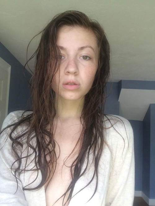 thcolleen: I feel way more confident with a naked face