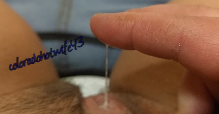 coloradohotwife43:  Happy Hump Day, whose thirsty?