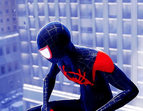 logray:INTO THE SPIDER-VERSE SUITS IN:SPIDER-MAN (2018)SPIDER-MAN: MILES MORALES (2020)